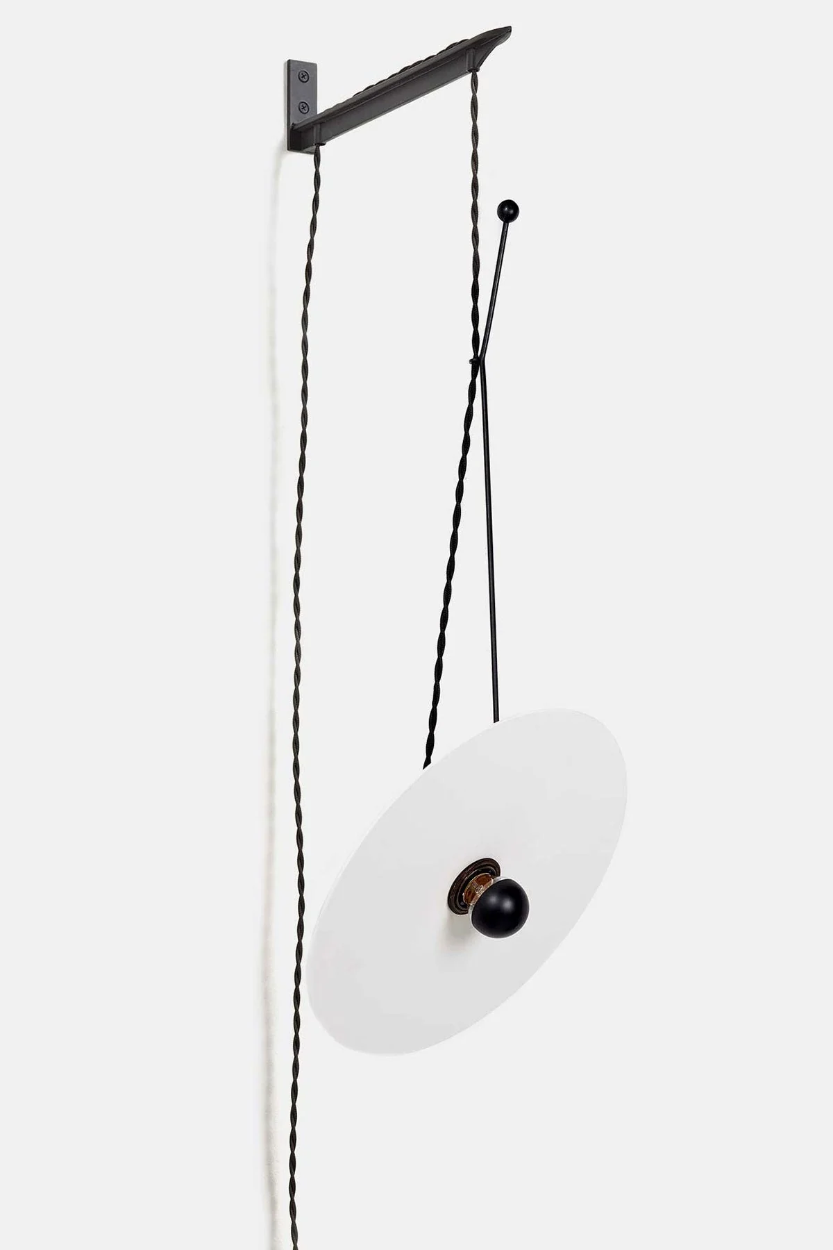 Luna L2 - Wall Lamp With Bracket - Image 3