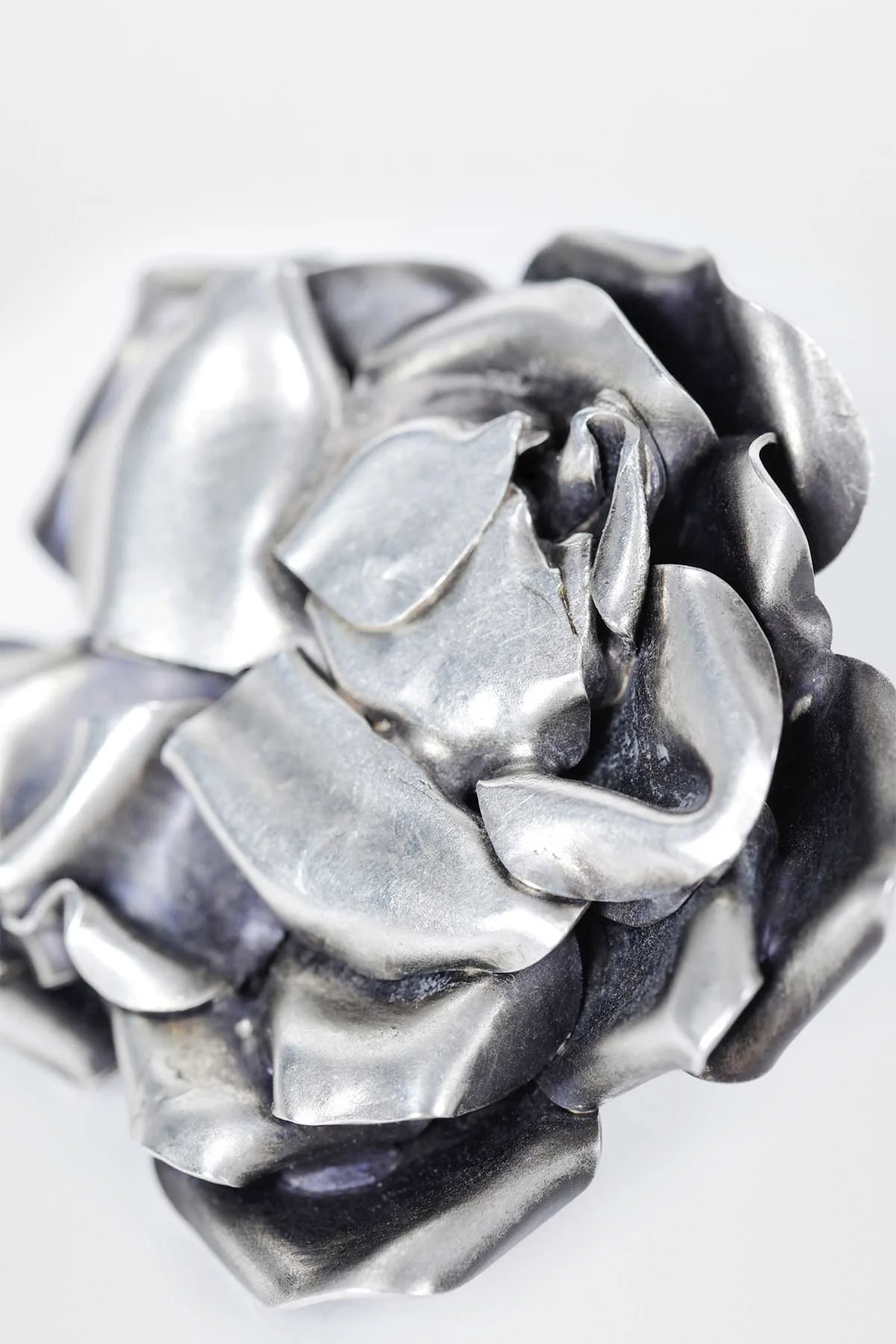 Paz Medium Rose Pin - Image 4
