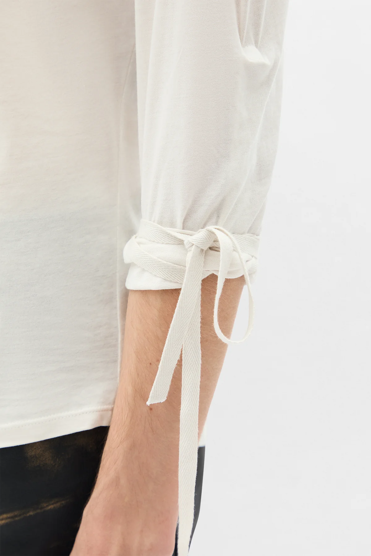 Alver Long Sleeve Fitted T-Shirt - Image 6