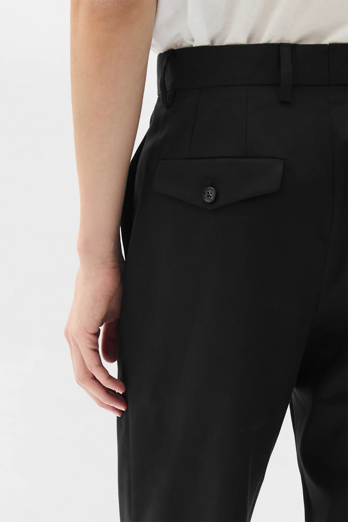 Darius Relaxed Flared Trousers - Image 5