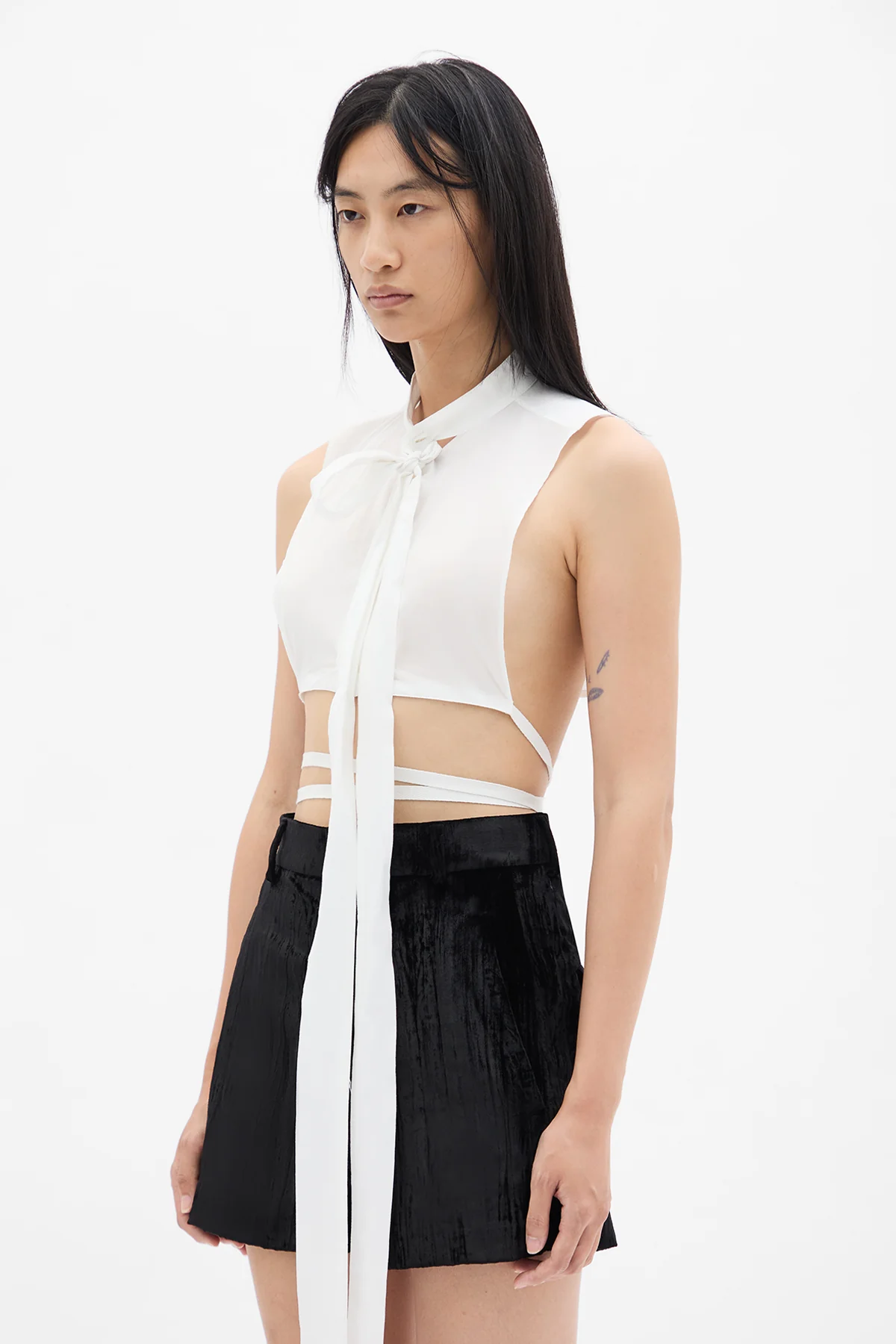 Cyra Plastron with Foulard - Image 4
