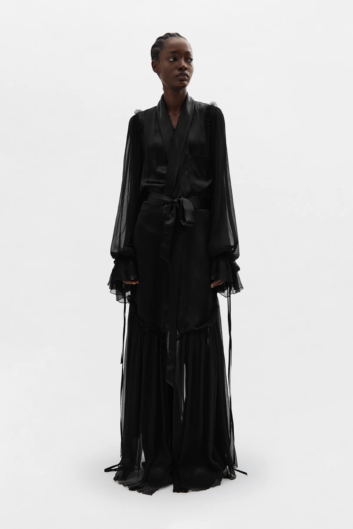 Iria Fluid Robe