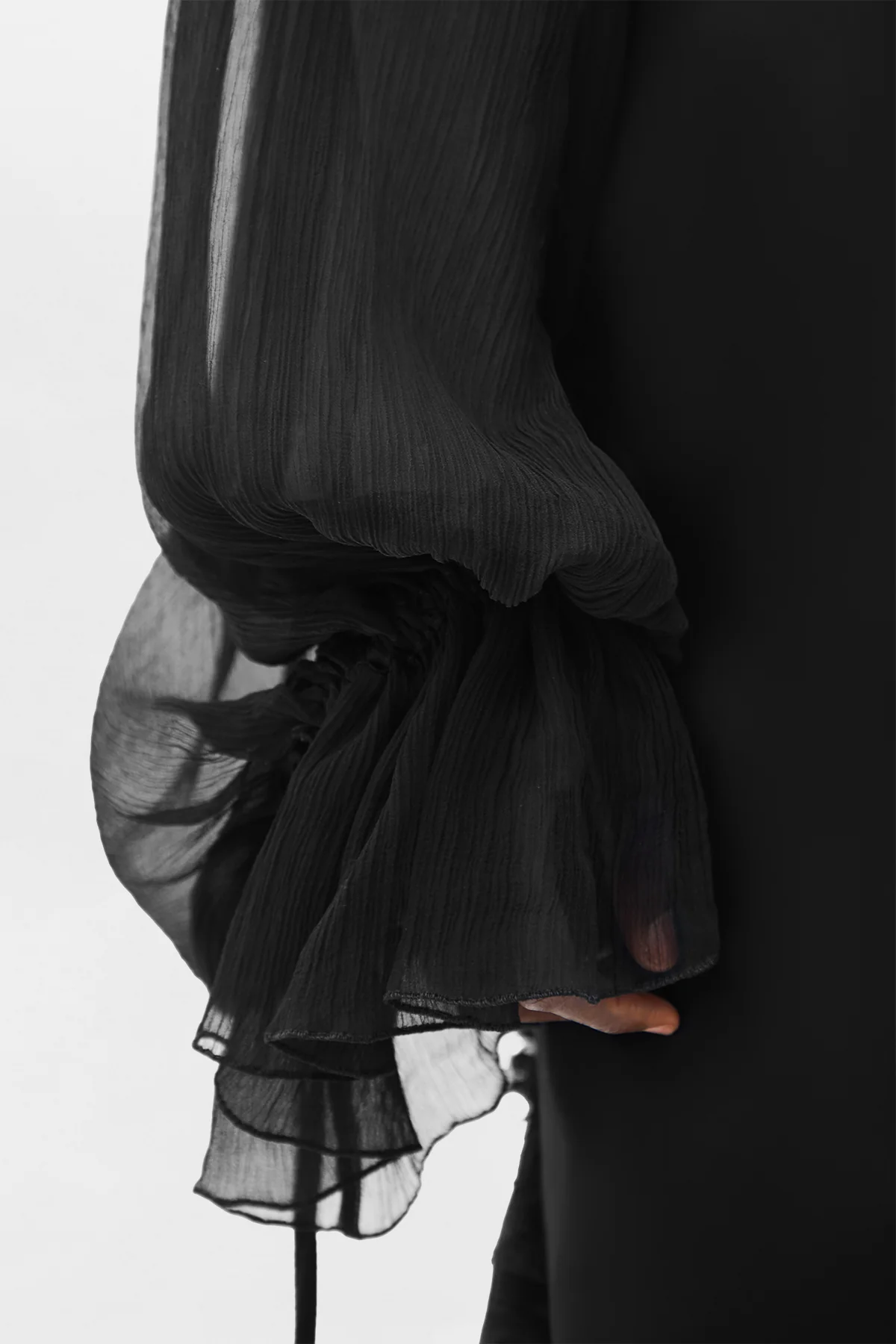 Iria Fluid Robe - Image 6