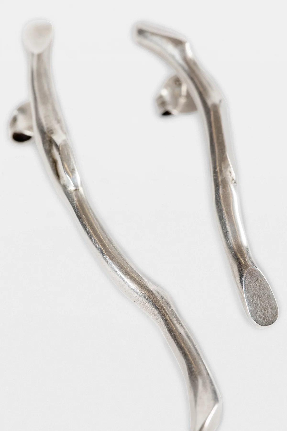 Usva Futuristic Fine Thorn Earrings - Image 3