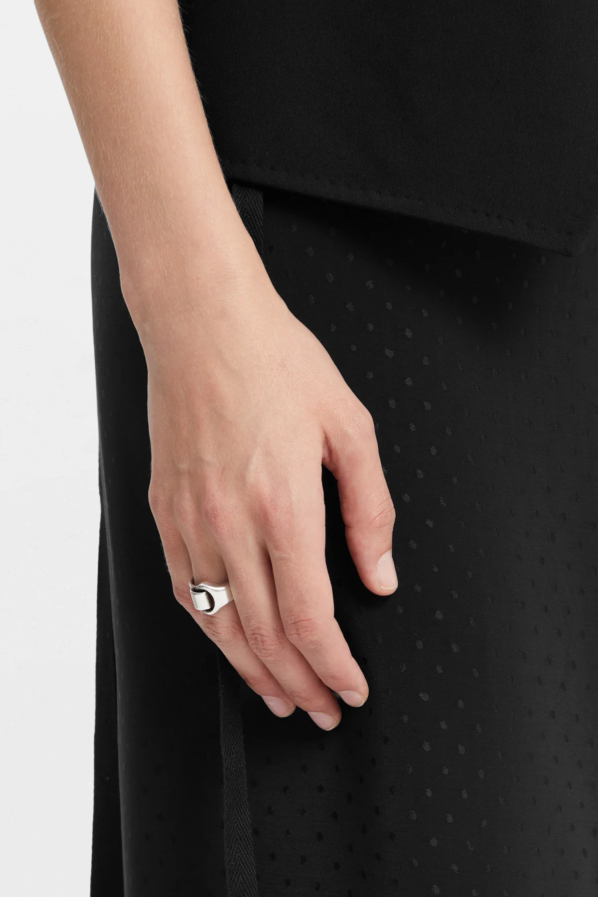 Une Link Ring - Image 4