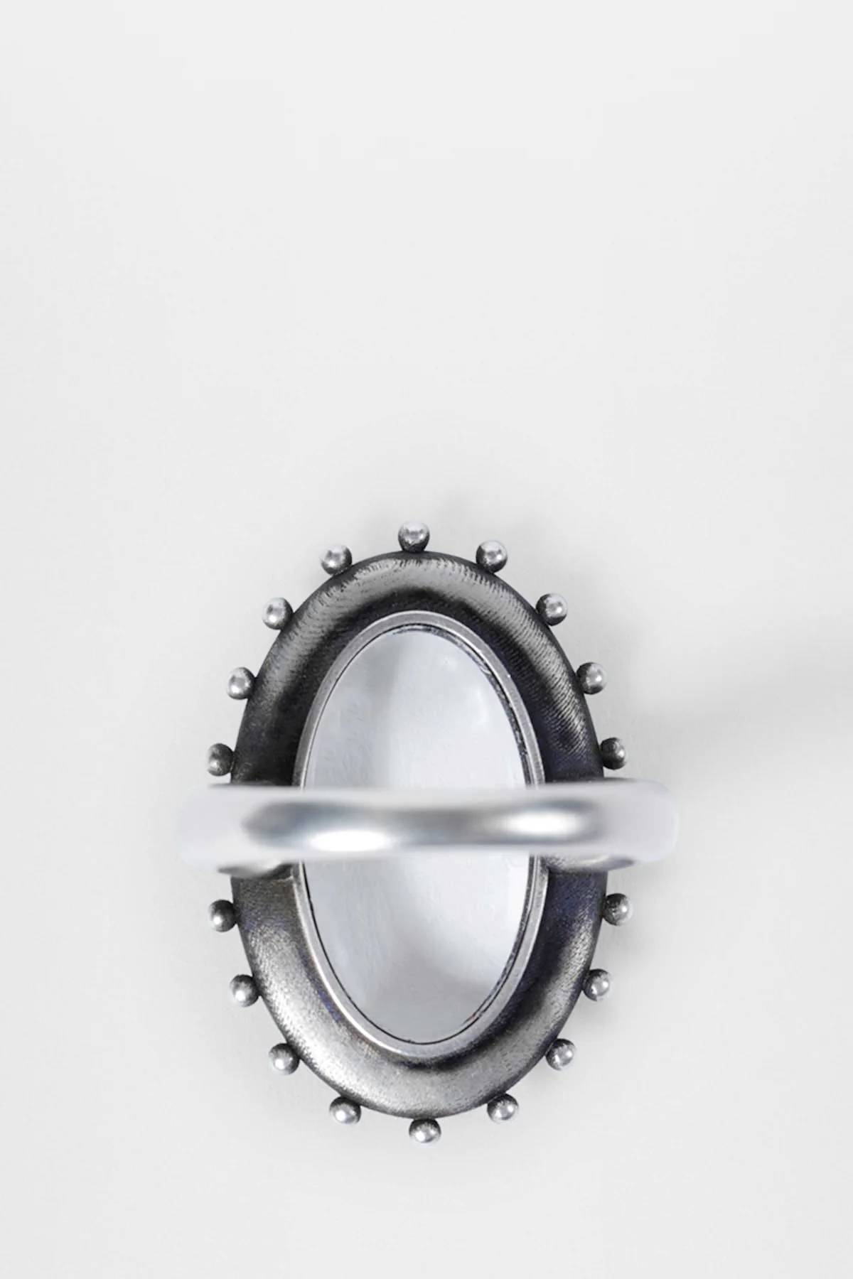 Tida Cabochon Ring - Image 4