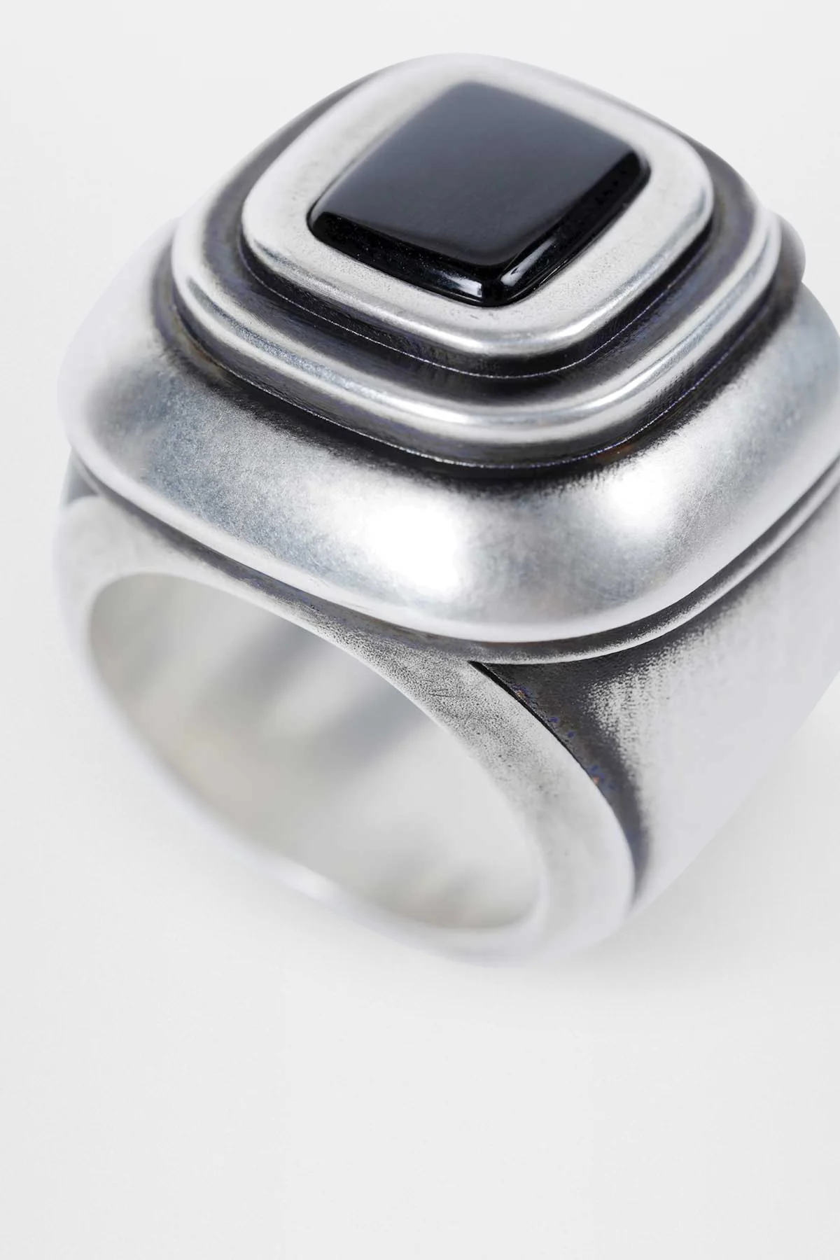 Merr Wide Enameled Ring - Image 3