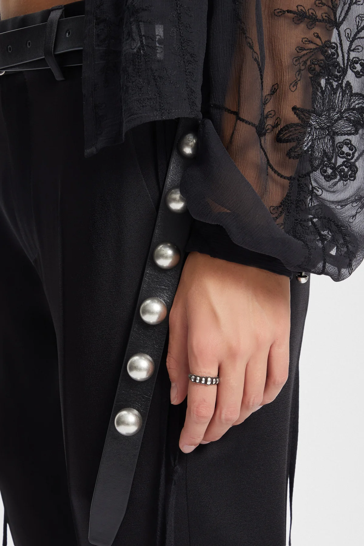 Nona Small Ring with Spheres - Image 3