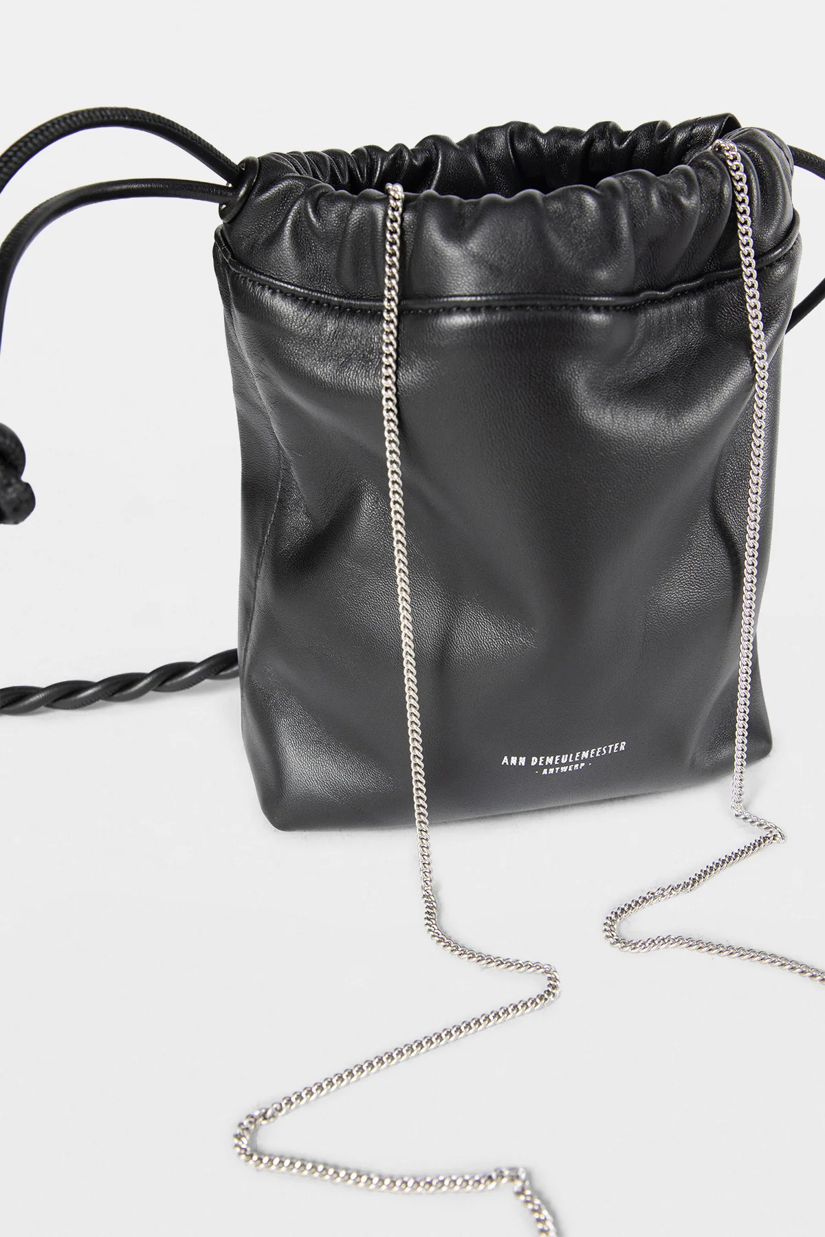Marilyn Medium Knot Bag - Image 4