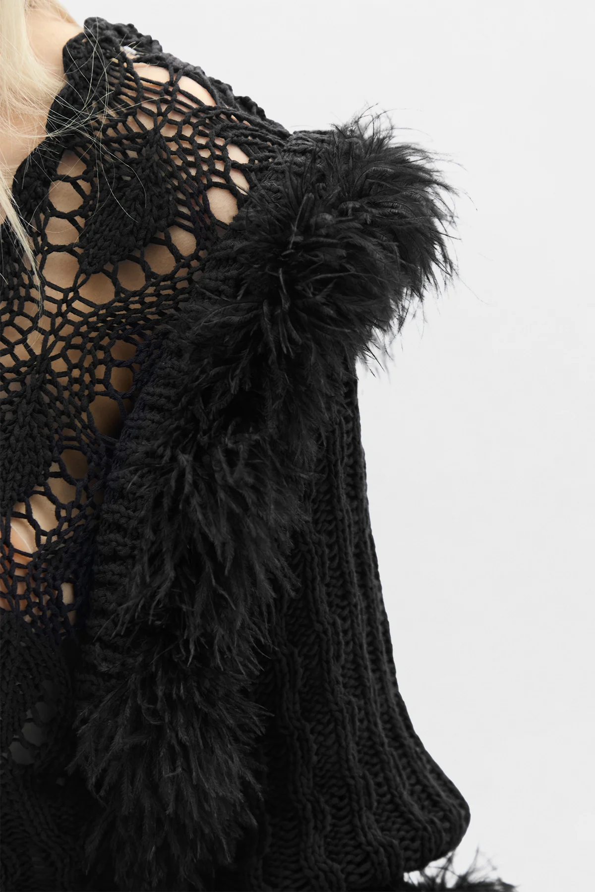 Dudu Scallop Neck Fitted Sweater - Image 5