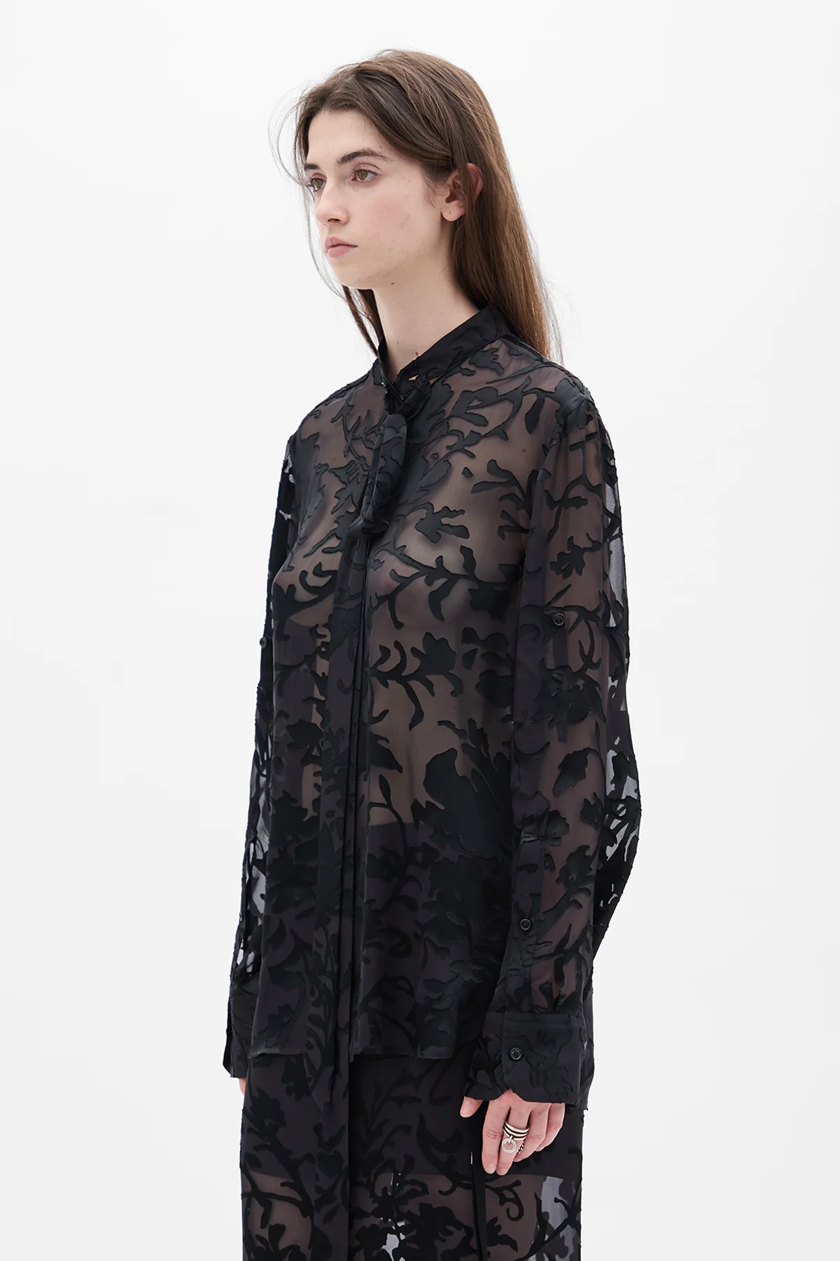 Dien Standard Collar Long Shirt with Foulard - Image 4