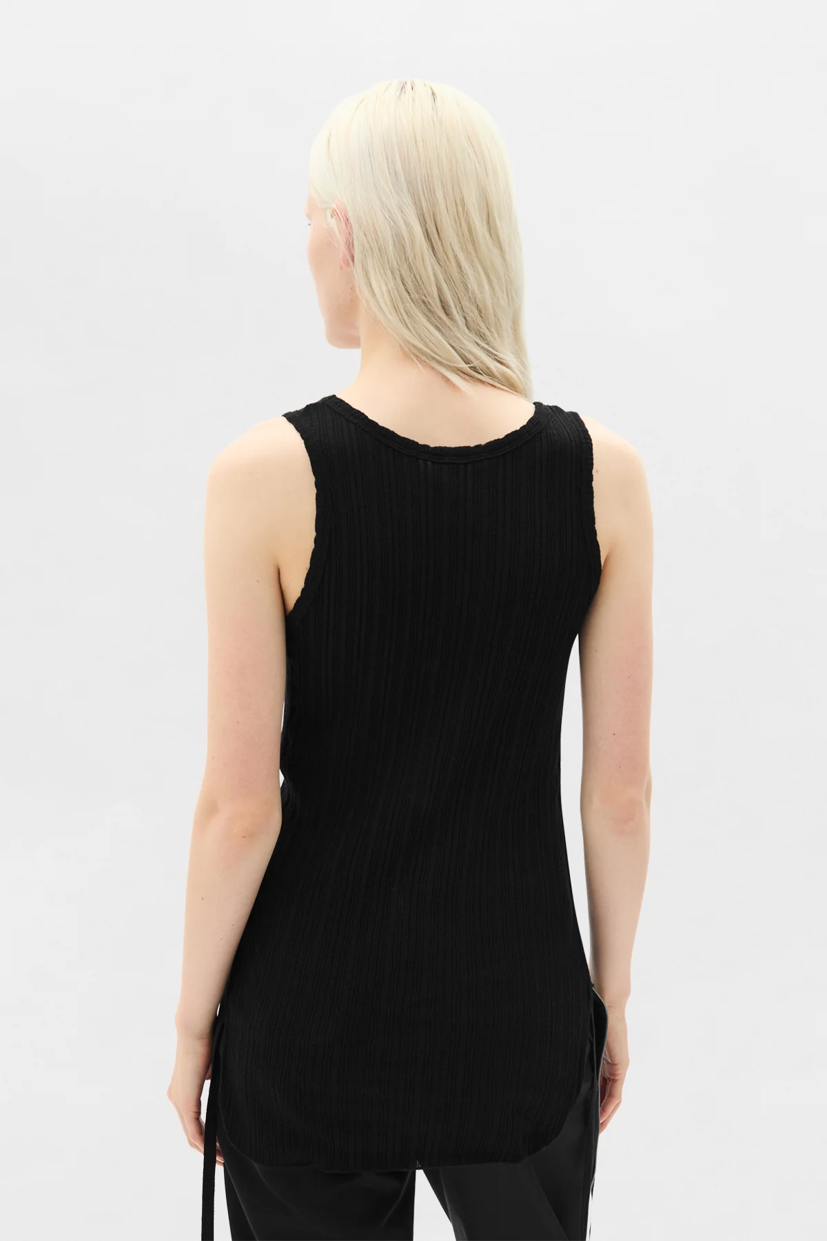 Mara Wrinkled Cropped Tank Top - Image 3
