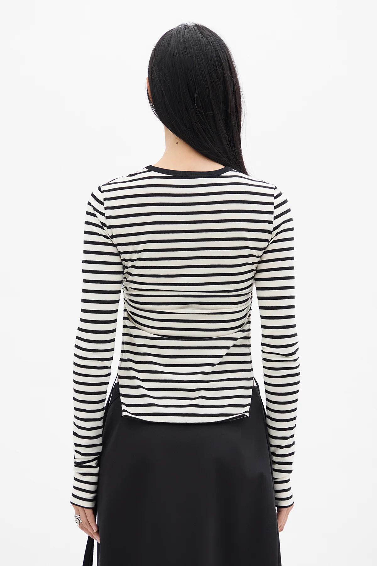 Oke Wrinkled Cropped Long Sleeve Top - Image 3