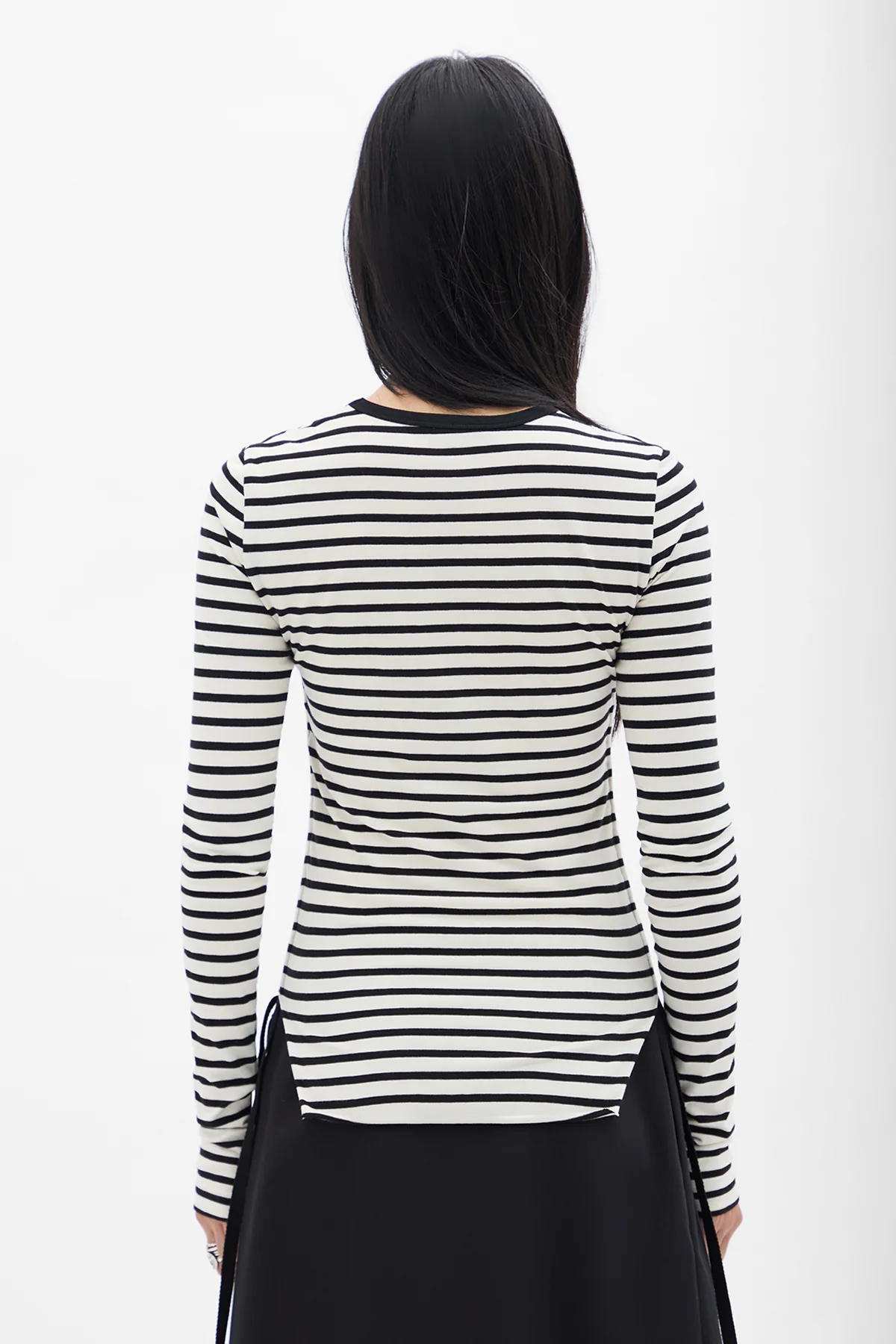 Oke Wrinkled Cropped Long Sleeve Top - Image 7