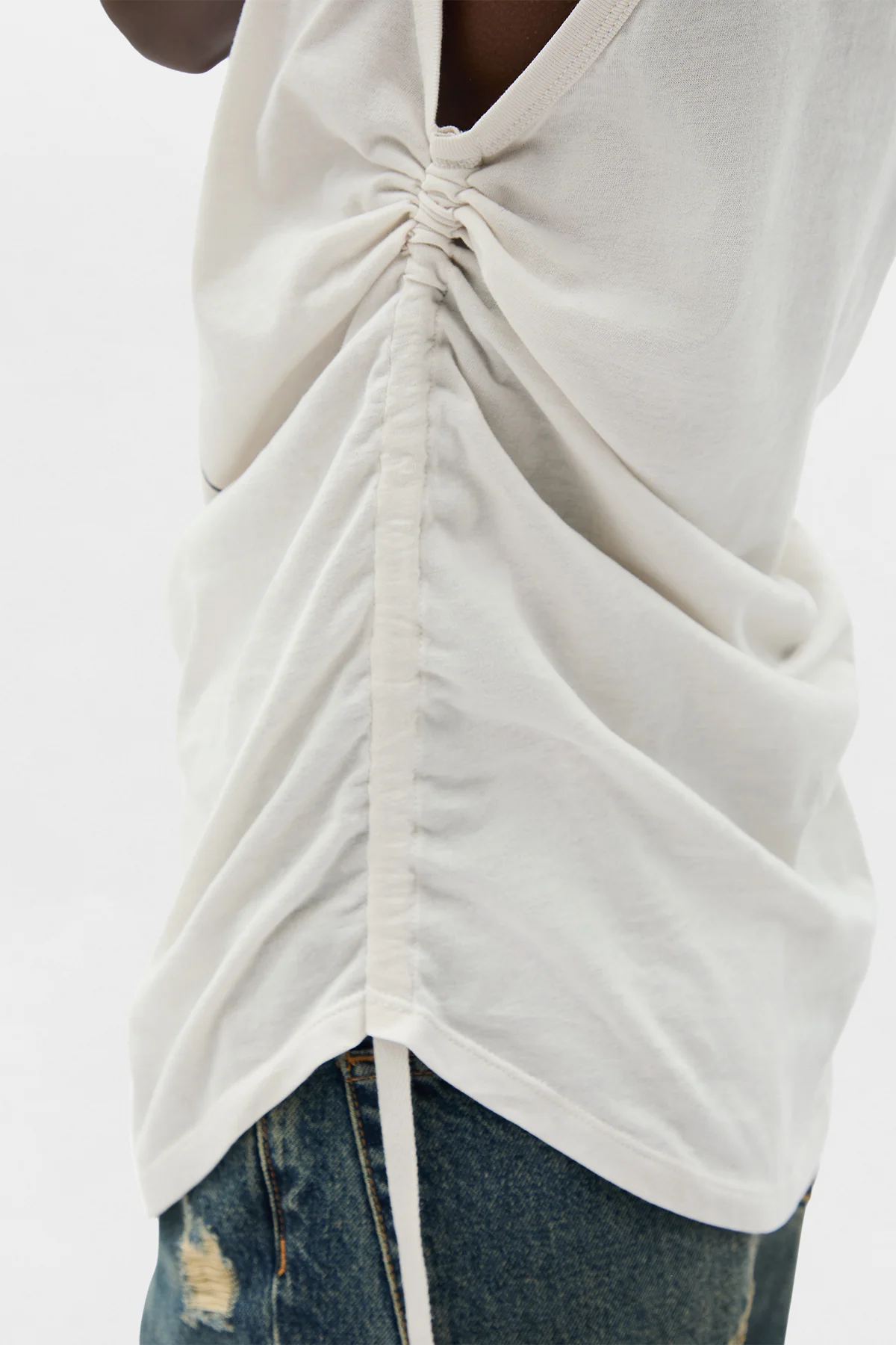 Mexi Wrinkled Cropped Tank Top - Image 9