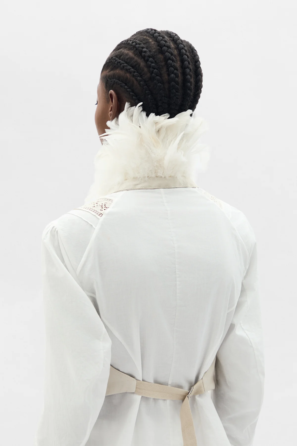 Idje Open Waistcoat with Feathers - Image 5