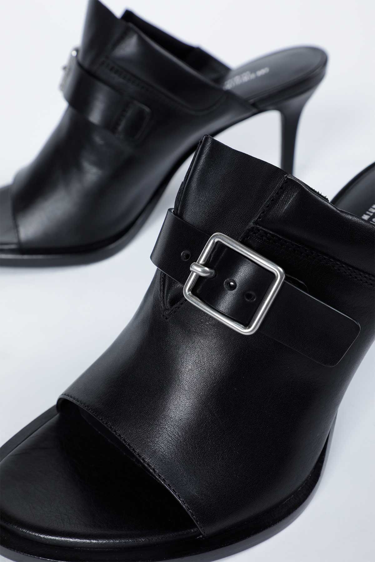 Keke Heeled Mules - Image 4