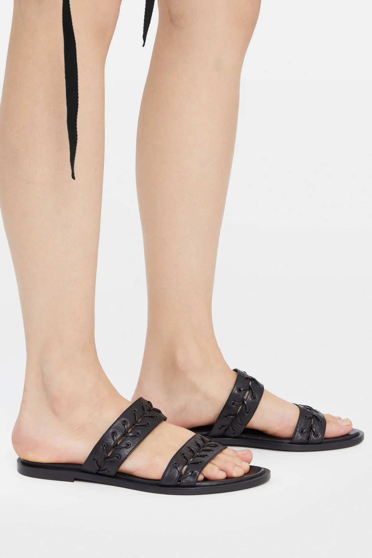 Geke Flat Sandals with Eyelets - Image 4